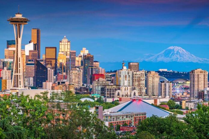 Panoramic view of Seattle with the Space Needle and Mount Rainier in the background